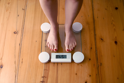 Checking weight with a body scale