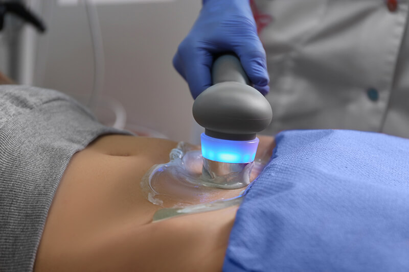 A person using Ultrasound Gel in Cubitainer 5 l