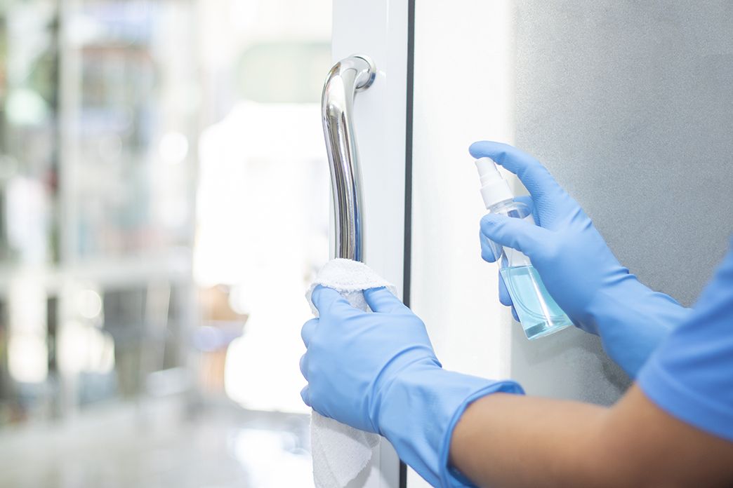 All-rounder Isopropanol – the ideal solution for cleaning and disinfection All-rounder Isopropanol – the ideal solution for cleaning and disinfection